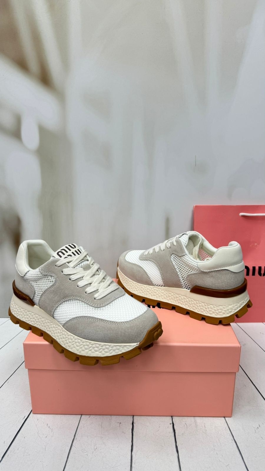 ,женские кроссовки,комбинированные кроссовки,повседневные кроссовки,кроссовки женские брендовые