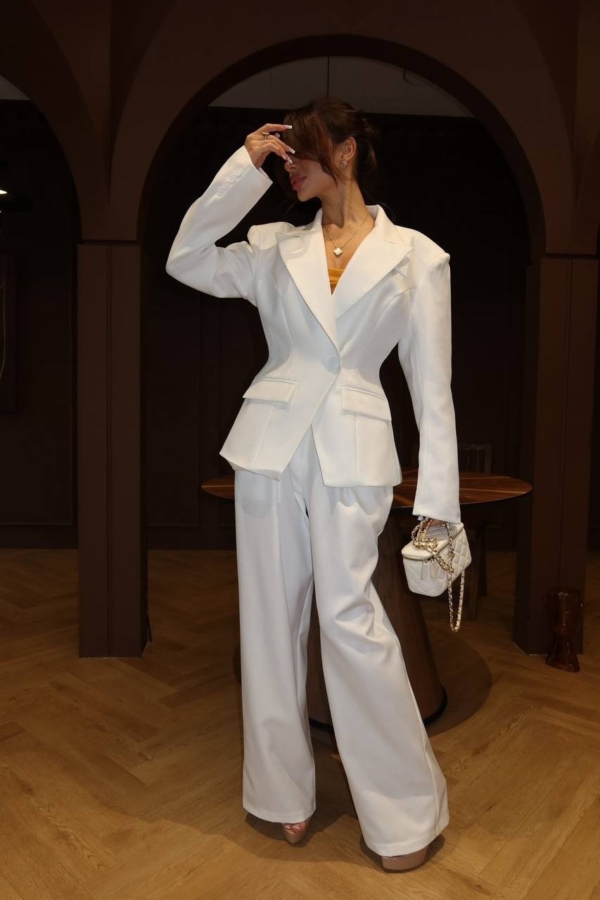 белый костюм женский брючный палаццо,брючный костюм белый,брючный костюм,брючный костюм женский,белый брючный костюм женский