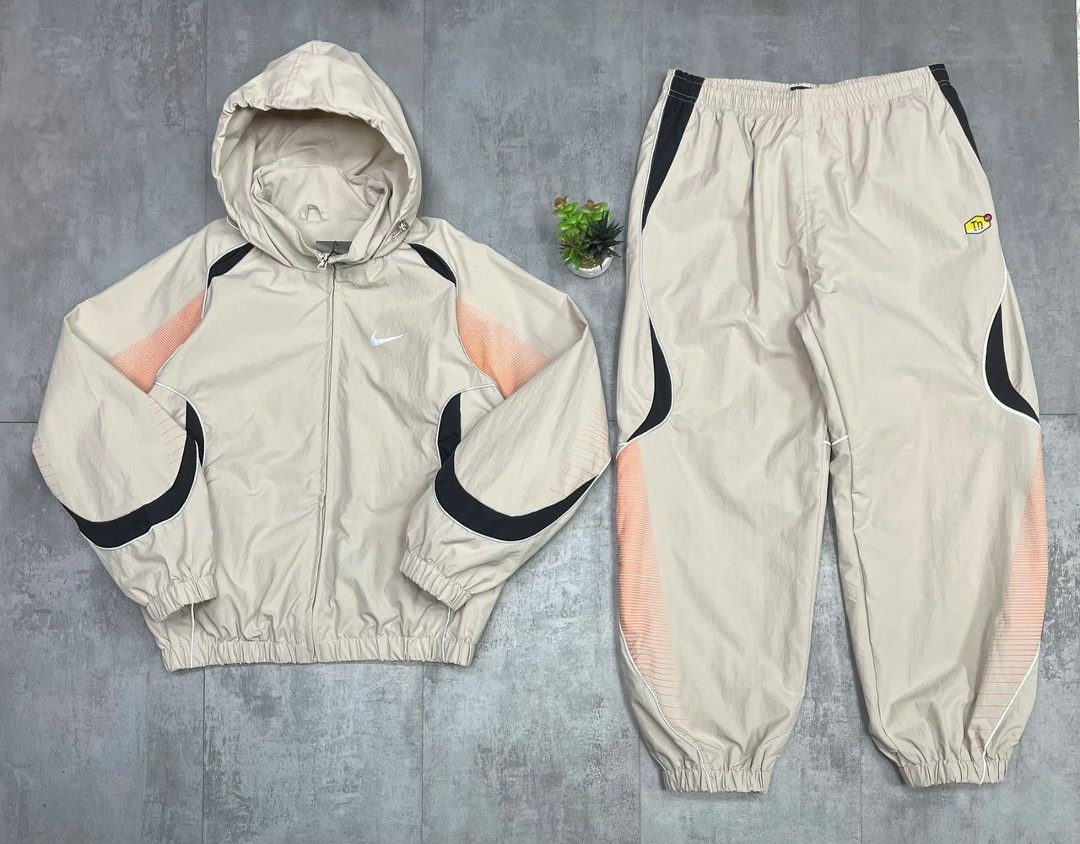 спортивный костюм nike,мужской спортивный костюм nike,спортивный костюм мужской nike swoosh,спортивный костюм nike на флисе,спортивный костюм для мужчин