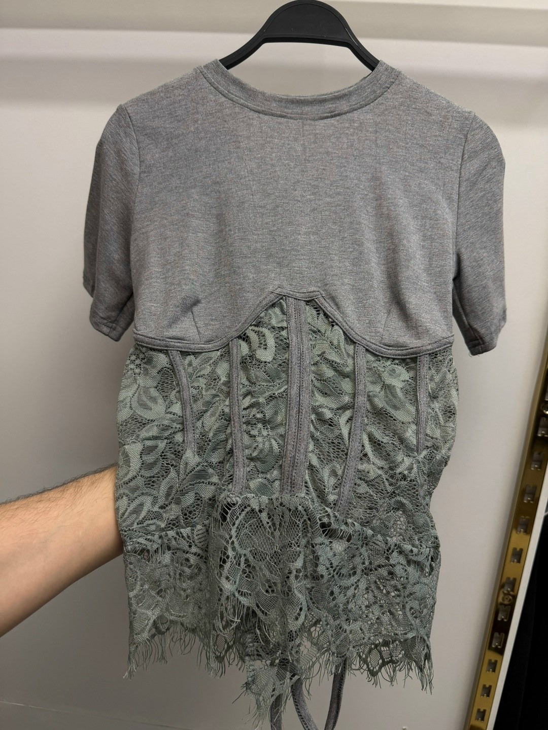 майка с кружевами,футболка с кружевными вставками,корсет кружевной,блузка кружева,кружевной топ