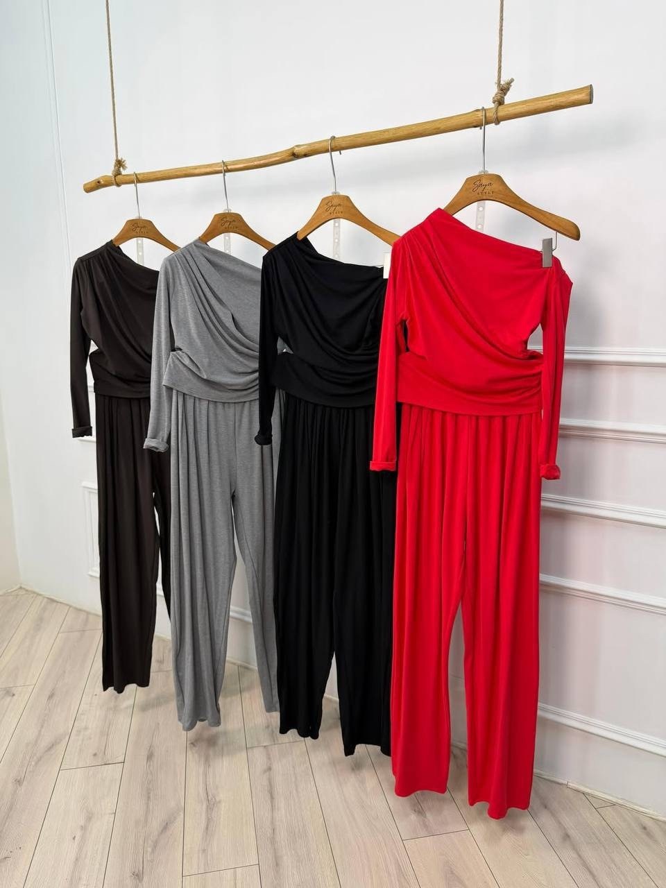 брюки широкие,женский костюм,брюки свободного кроя,женский брючный костюм,брюки широкие женские