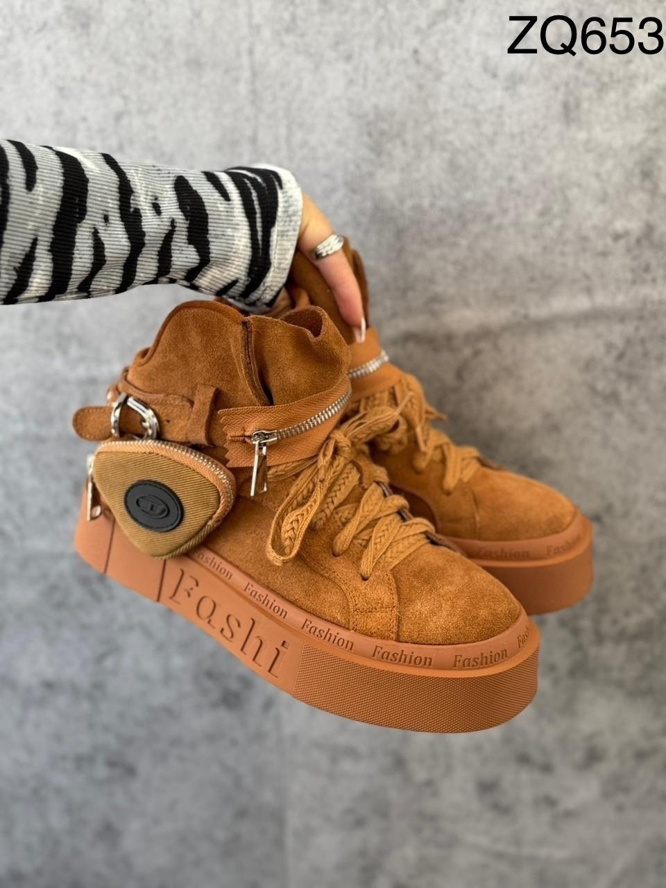 ,зимние ботинки замшевые miu miu,женская ,ботинки замшевые miu miu,женские ботинки