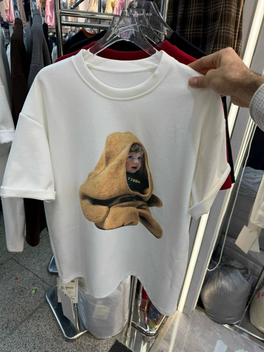 футболки оверсайз для девушек с принтом,футболка оверсайз женская,женские футболки с принтом,оверсайз футболка с принтами,женская футболка