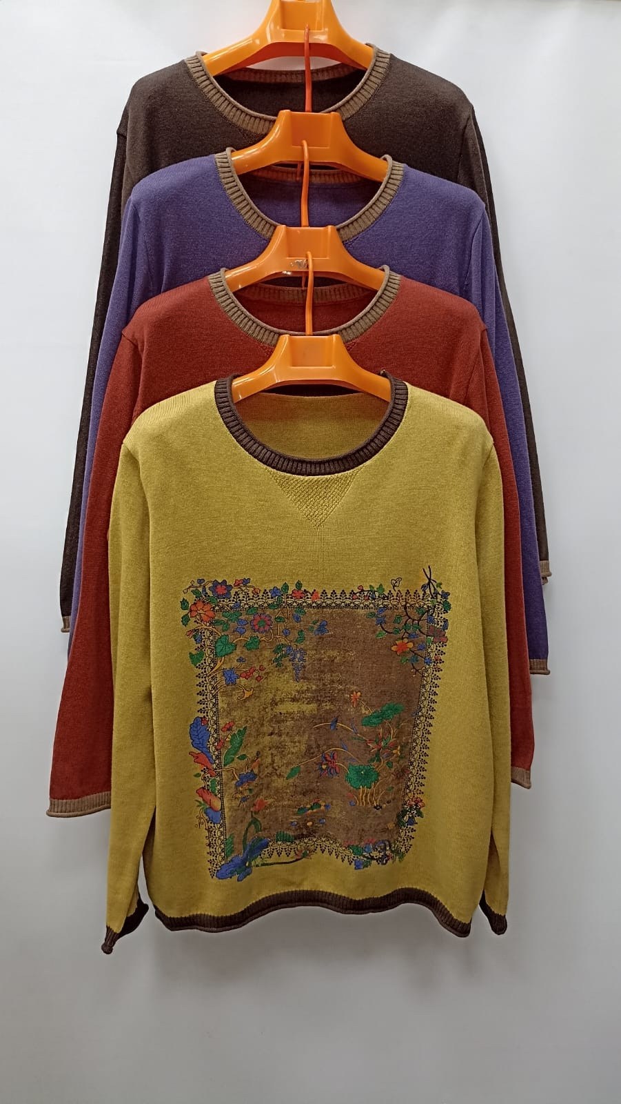 женский свитшот,свитер с принтом,женская кофта,модный женский свитер,трикотажный джемпер