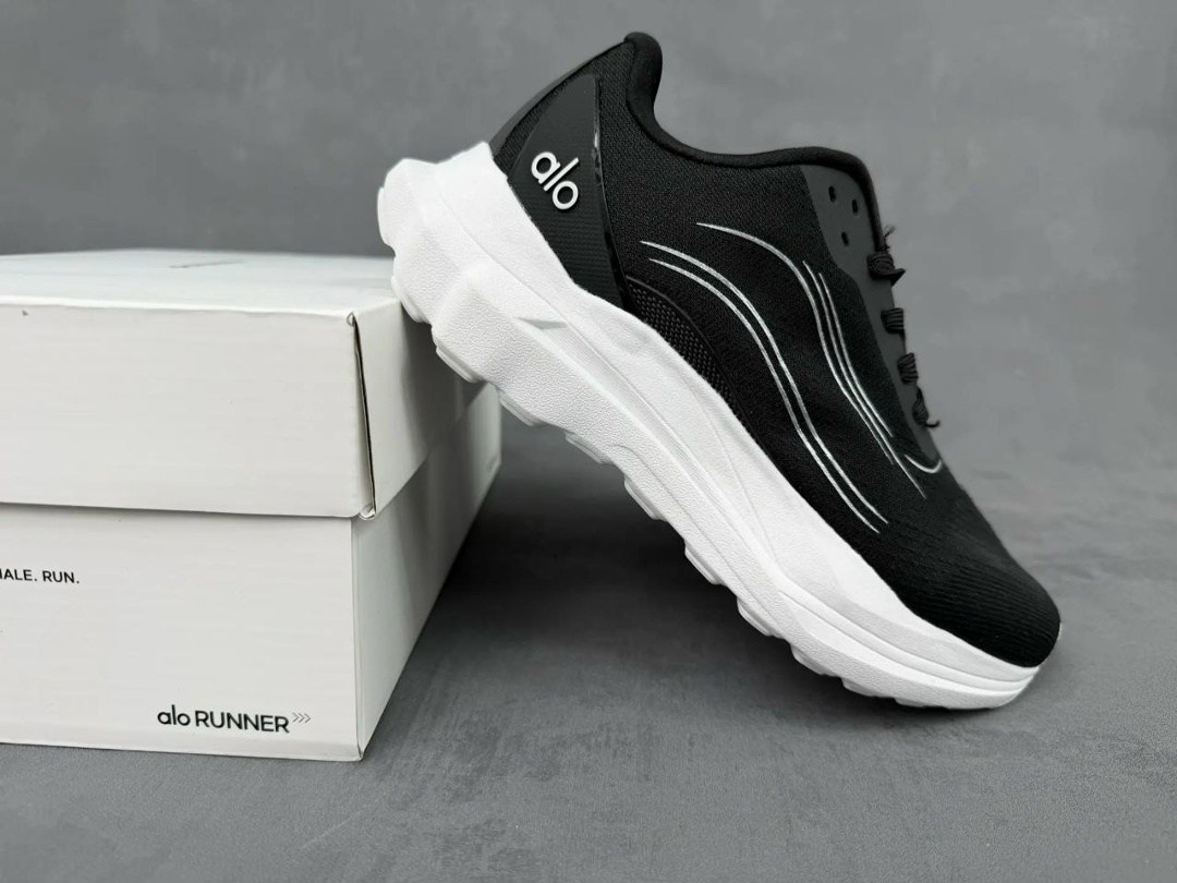 кроссовки женскиe,кроссовки,,спортивная ,кроссовки женские черные