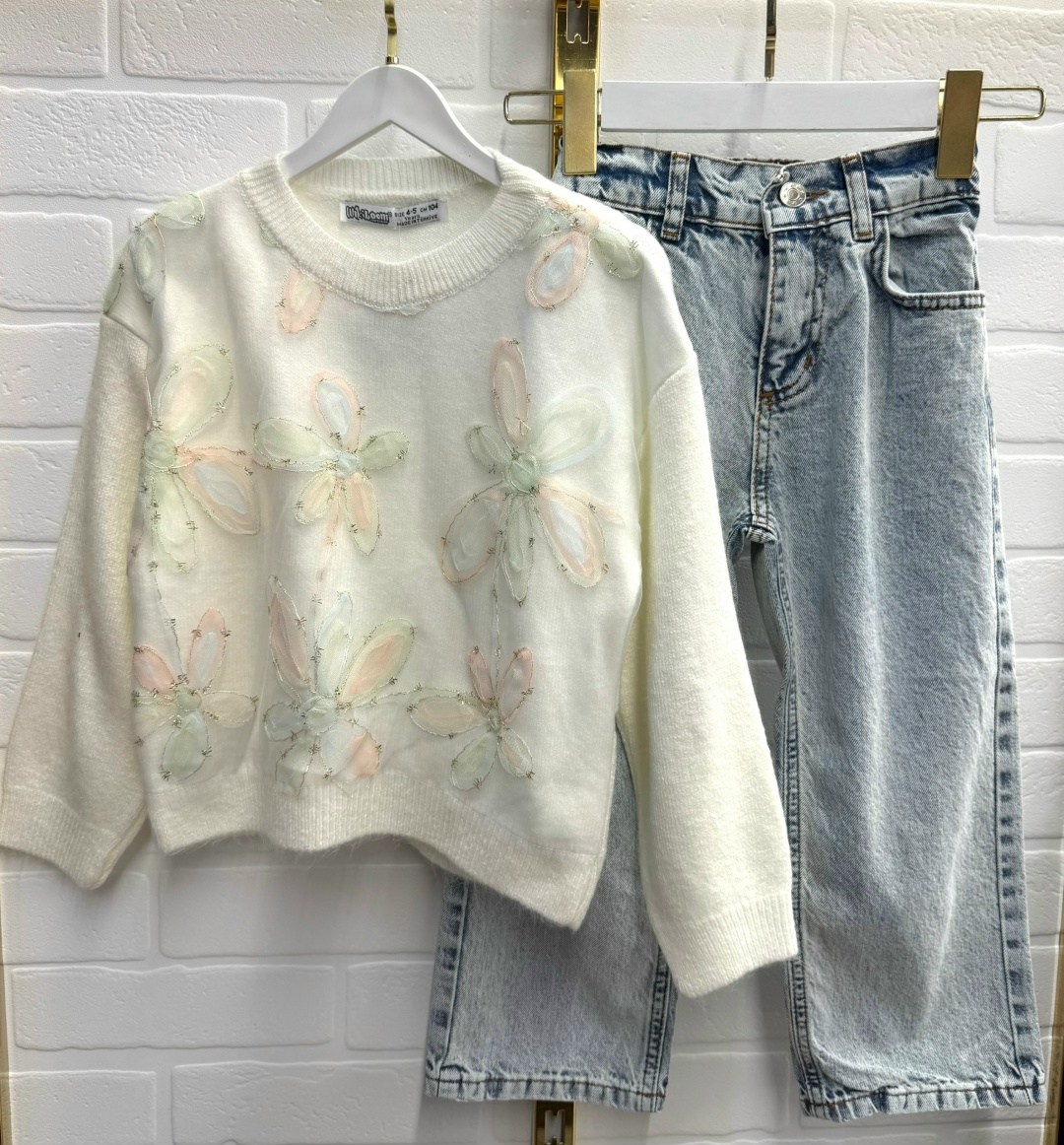 модные свитера,одежда идеи,повседневная одежда,модные джинсы