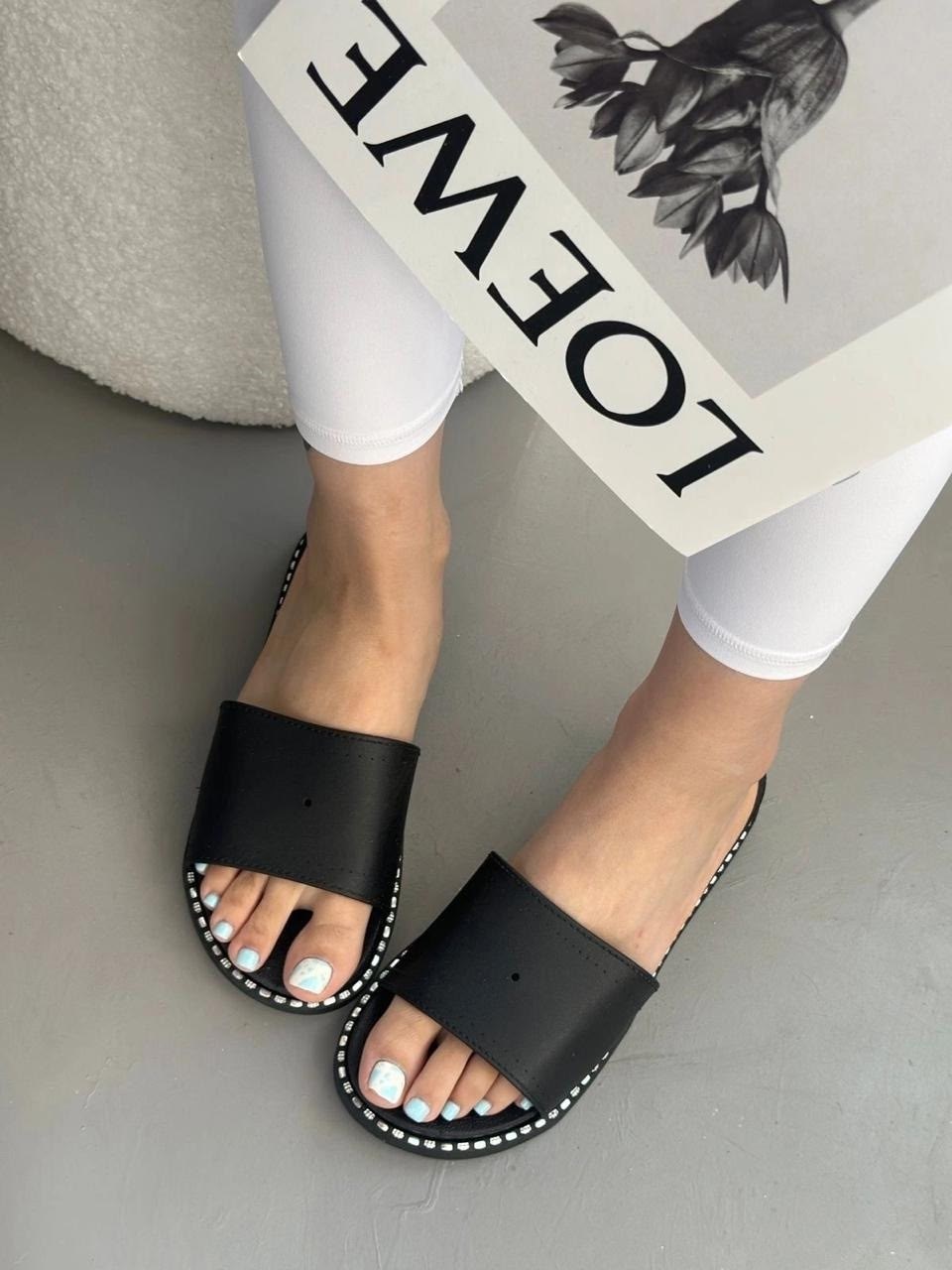 шлепанцы женские,женские тапки,,шлепки женские,модные шлепки