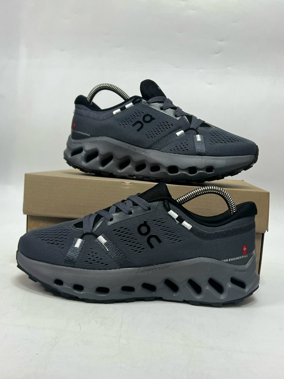 кроссовки on cloudsurfer trail waterproof, цвет black/eclipse,кроссовки,мужские кроссовки,кроссовки cпортивные,кроссовки повседневные