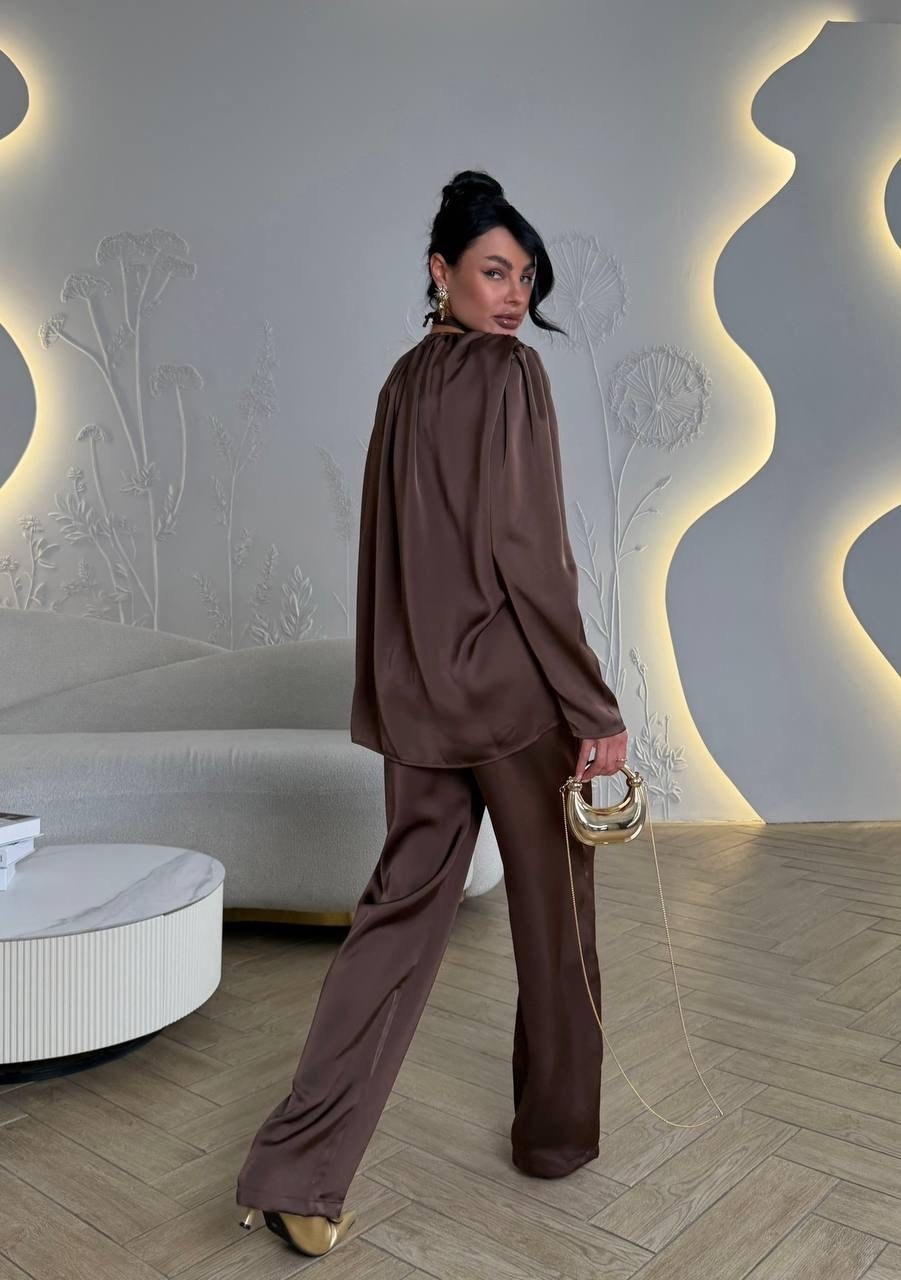 брючный костюм,брючный атласный костюм,атласный костюм,женские костюмы брючные,костюм из атласа брючный