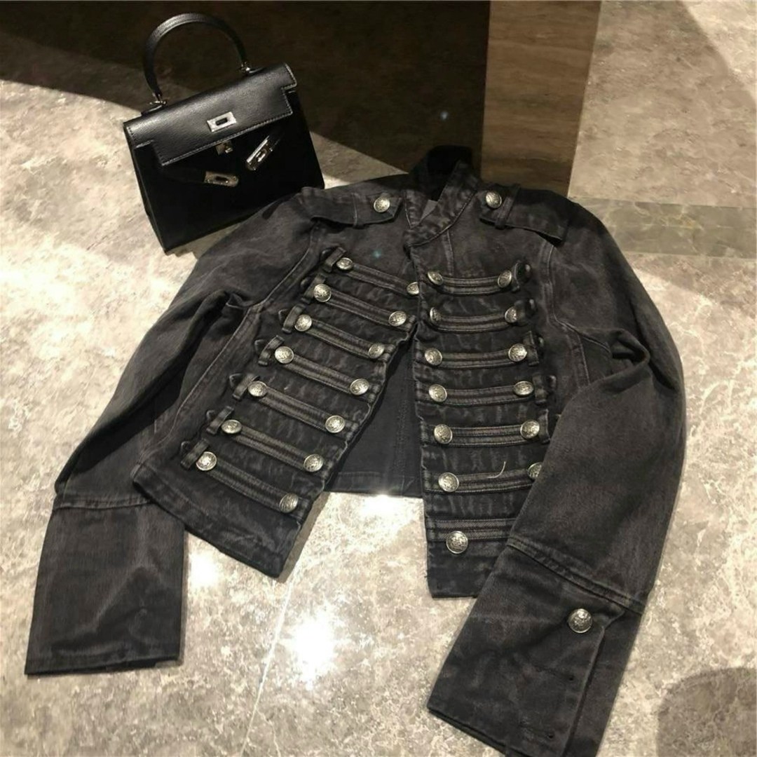 джинсовая куртка,джинсовая куртка женская,куртка женская модная,женская двубортная куртка в стиле милитари,короткая куртка