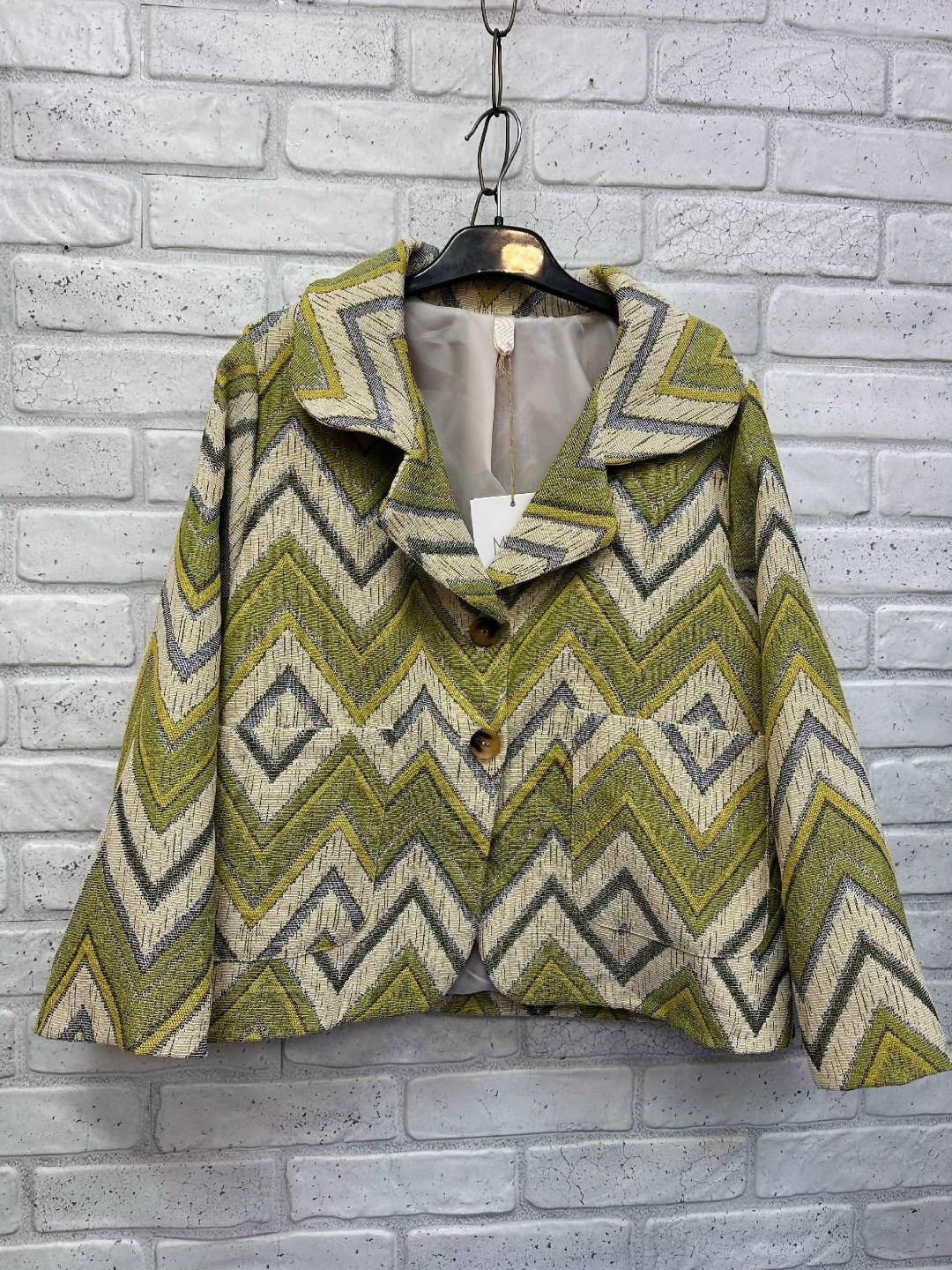 жакет,жакет с узором,полупальто,стеганый жакет,пиджак и жакет