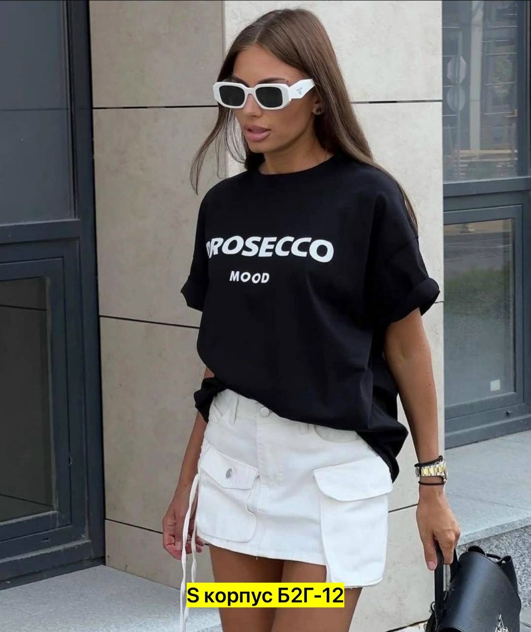 футболки женская,футболка женская оверсайз,футболка свободного кроя,футболки оверсайз,платье футболка с ботфортами