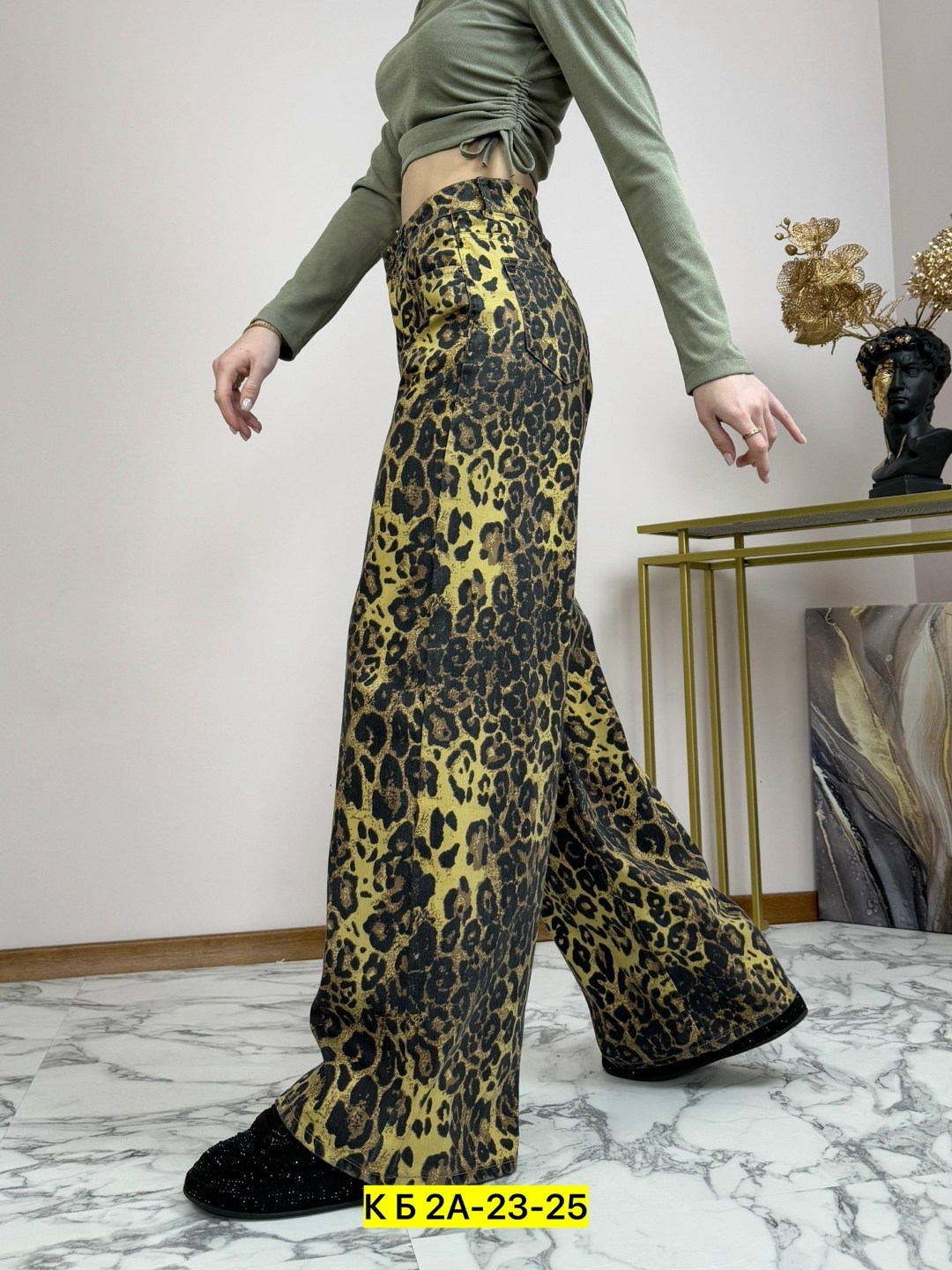 джинсы леопардовые,джинсы леопардовым принтом,брюки леопардовые,брюки джинсы,брюки модные