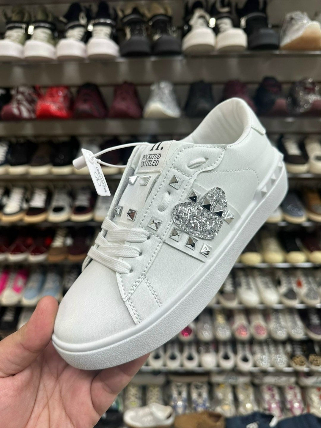 ,кеды черные женские,кроссовки кеды,кеды guess с черной подошвой, женская