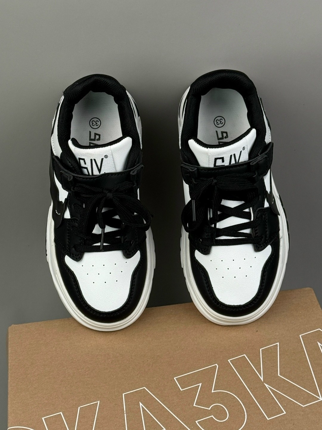 кроссовки,кроссовки женскиe,,модные кроссовки,спортивная