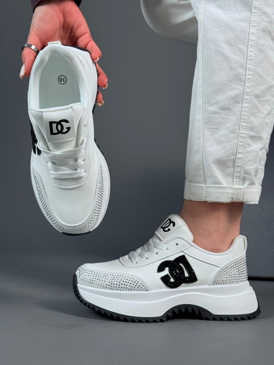 кроссовки женскиe,,кроссовки женские белый,белые кроссовки,женские модные кроссовки