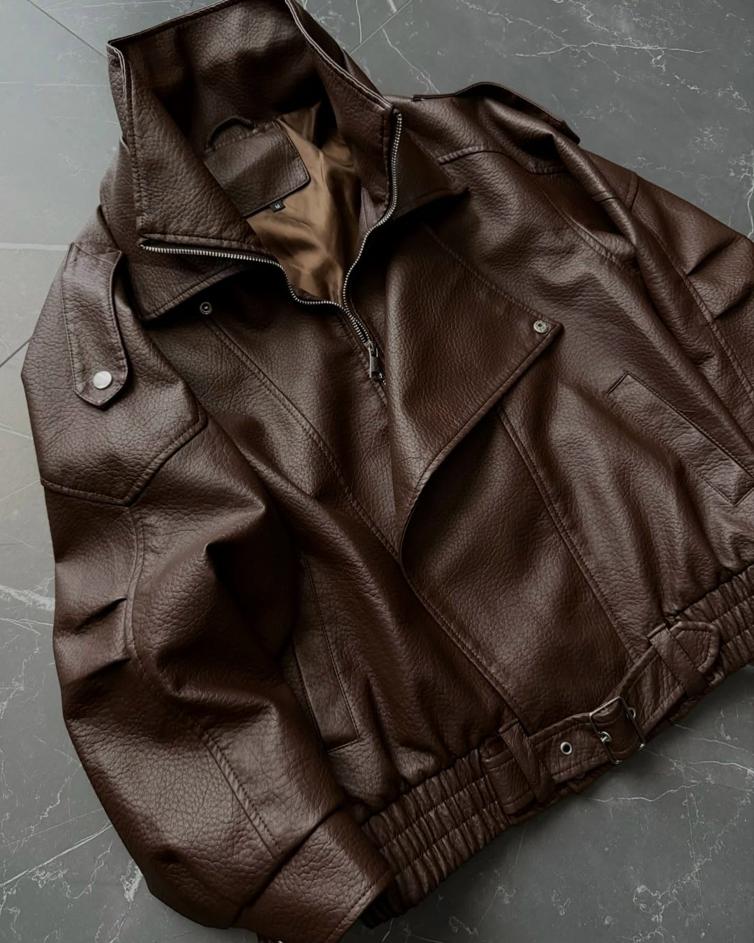 женская куртка кожаная оверсайз короткая okssana firsanova,косуха женская куртка кожаная оверсайз,косуха куртка кожаная оверсайз chauzi,женская куртка кожаная оверсайз короткая oksana firsanova,косуха