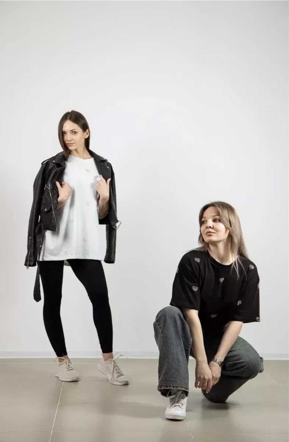 футболка женская оверсайз со стразами,футболка со стразами женская,футболка со стразами оверсайз,футболки со стразами летние,женская футболка со стразами оверсайз emysamy 364884742