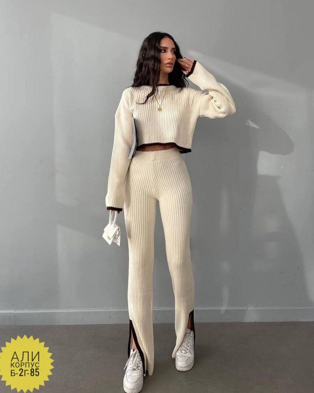 костюм двойка лапша,женский брючный костюм лапша,брючный костюм из мягкого трикотажа,трикотажный вязаный костюм в рубчик с брюками палаццо,костюм из трикотажа лапша с брюками