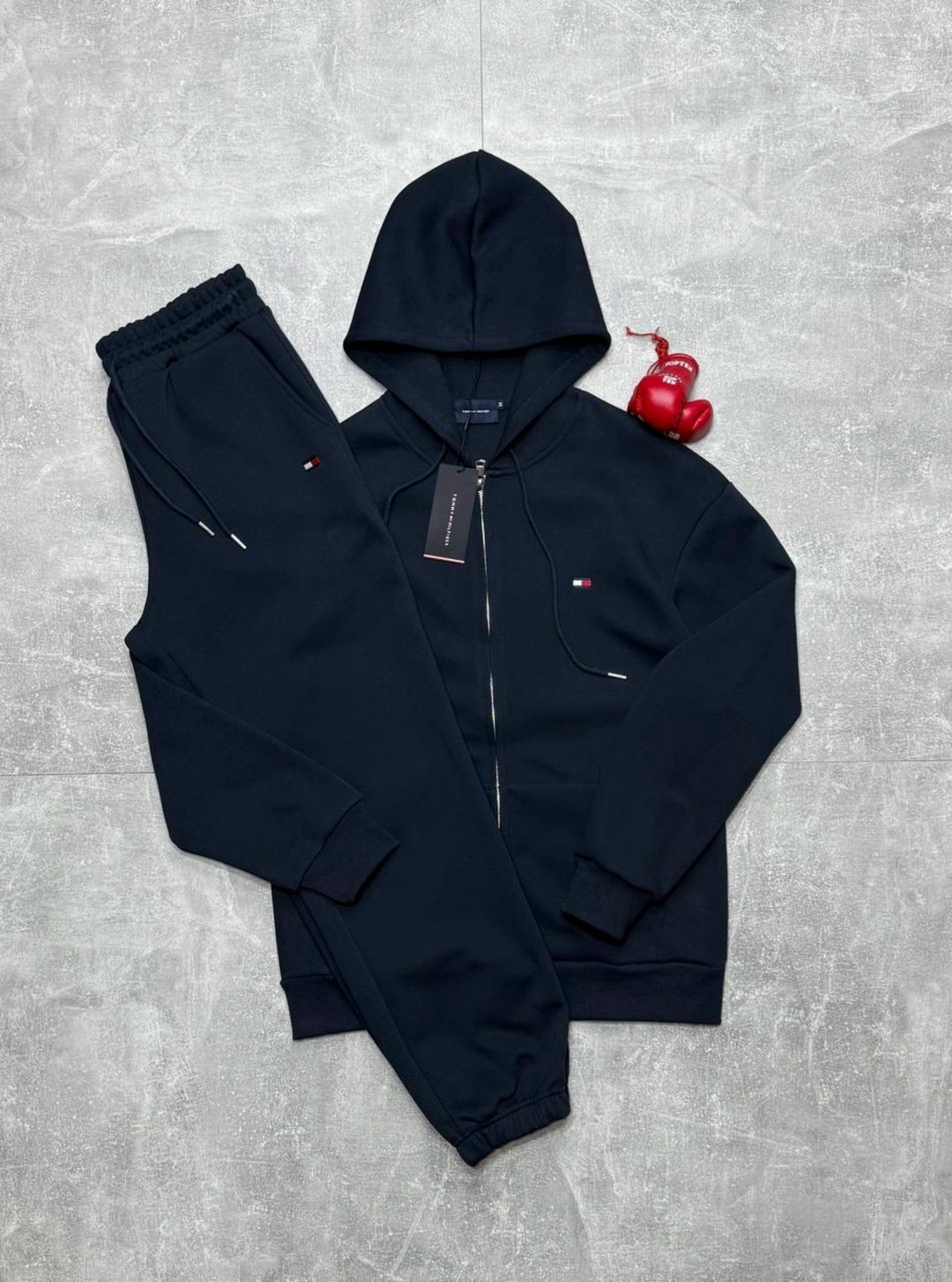 спортивный костюм tommy hilfiger,спортивные костюмы томми хилфигер женские оригинал,костюм спортивный,костюм спортивный мужской,спортивный костюм томми хилфигер