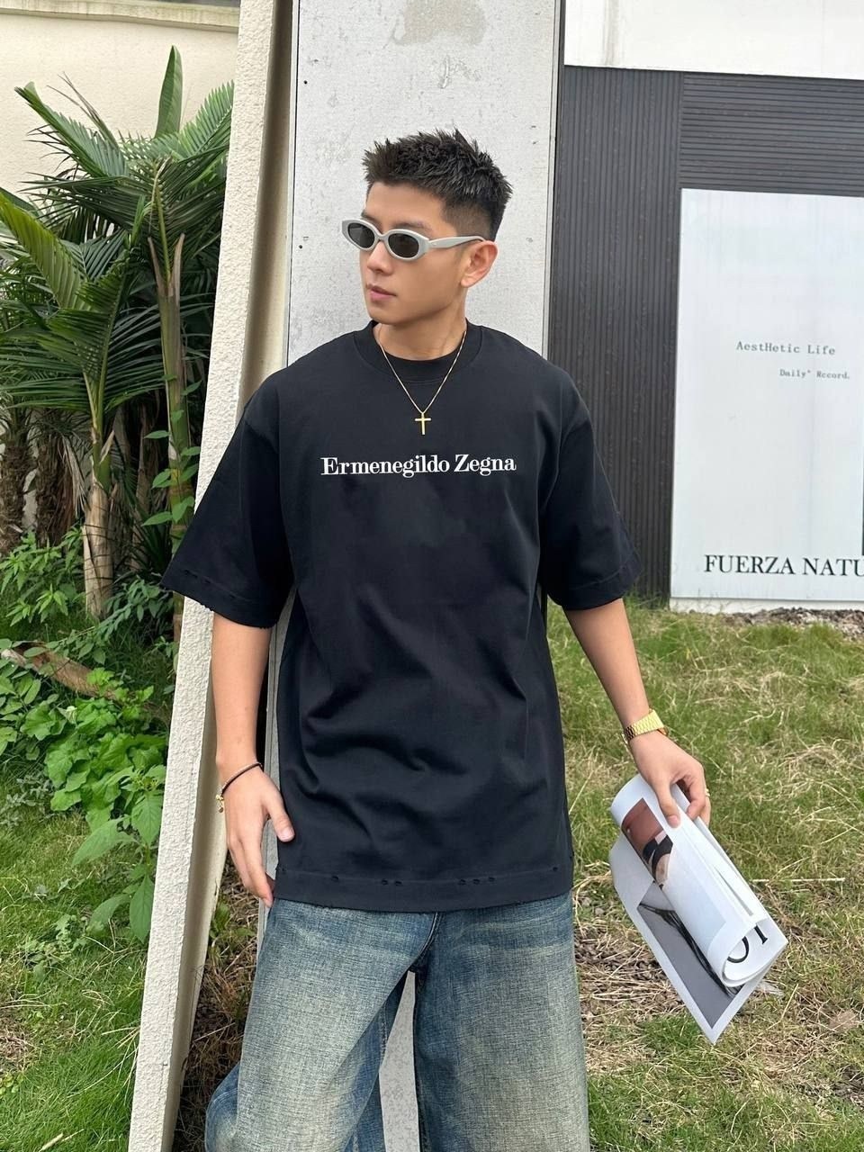 футболки мужские оверсайз,оверсайз футболка,стиль оверсайз,черная оверсайз футболка,мужская футболка