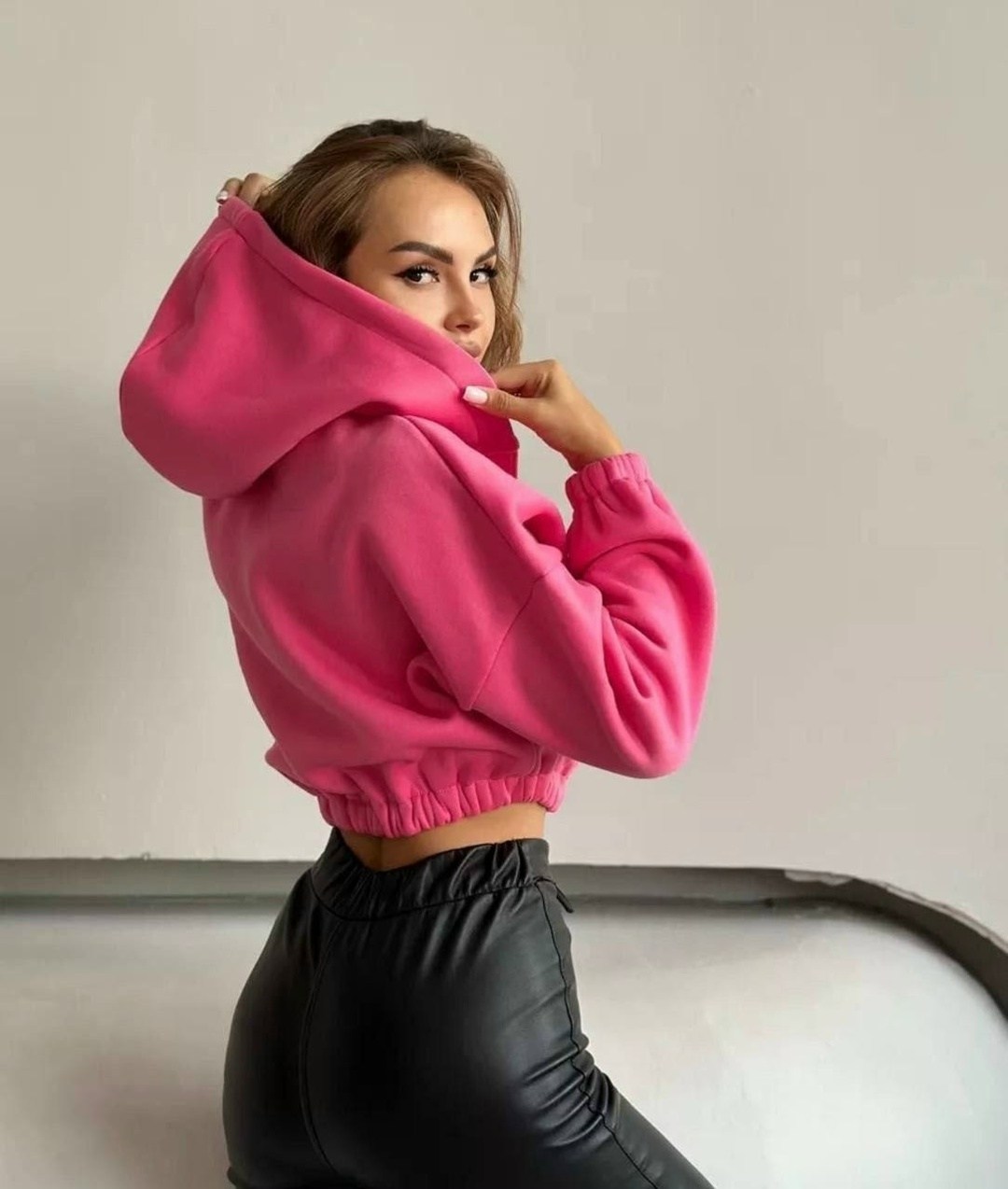 зип худи укороченная кофта на молнии с начесом,зип худи укороченная кофта на молнии с начесом amor fati,зип худи укороченная кофта на молнии,зип худи укороченная кофта на иолнии с начесом цвет розовый