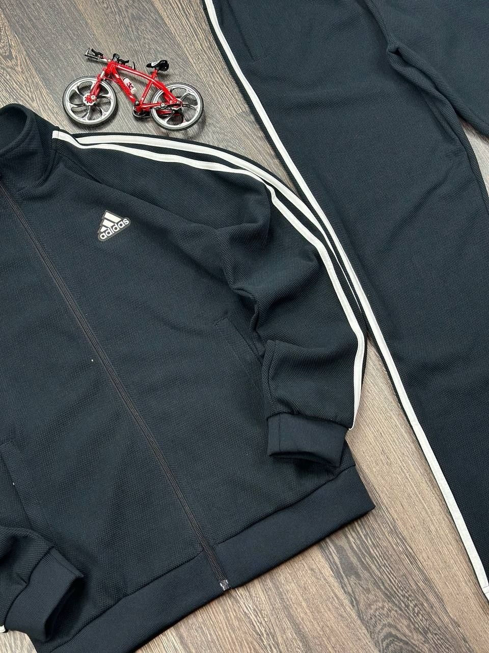 мужской спортивный костюм adidas,спортивный костюм adidas,мужской спортивный костюм адидас серый,мужские спортивные костюмы,костюм спортивный адидас