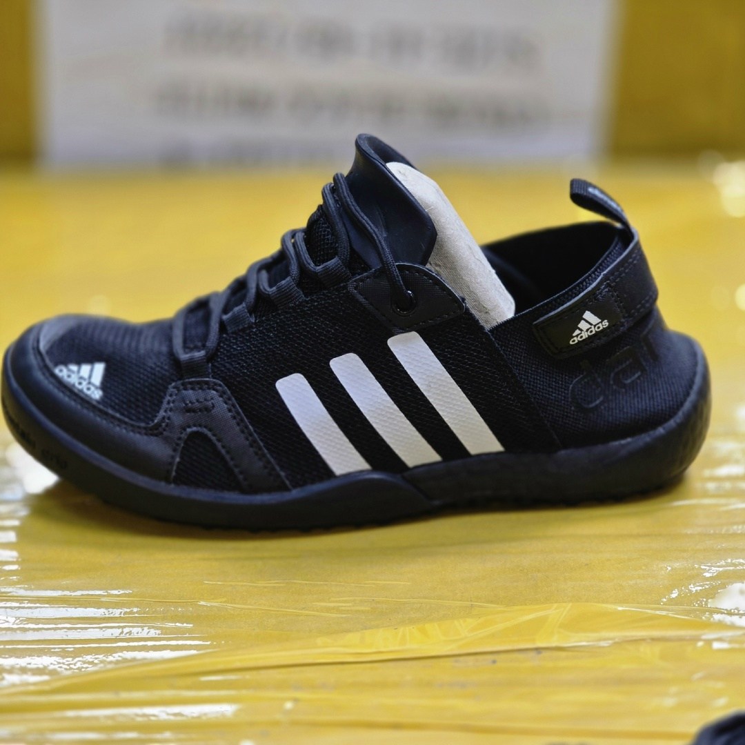 adidas daroga кроссовки мужские,кроссовки adidas,кроссовки адидас мужские весна лето,,кроссовки адидас с сеткой на подошве