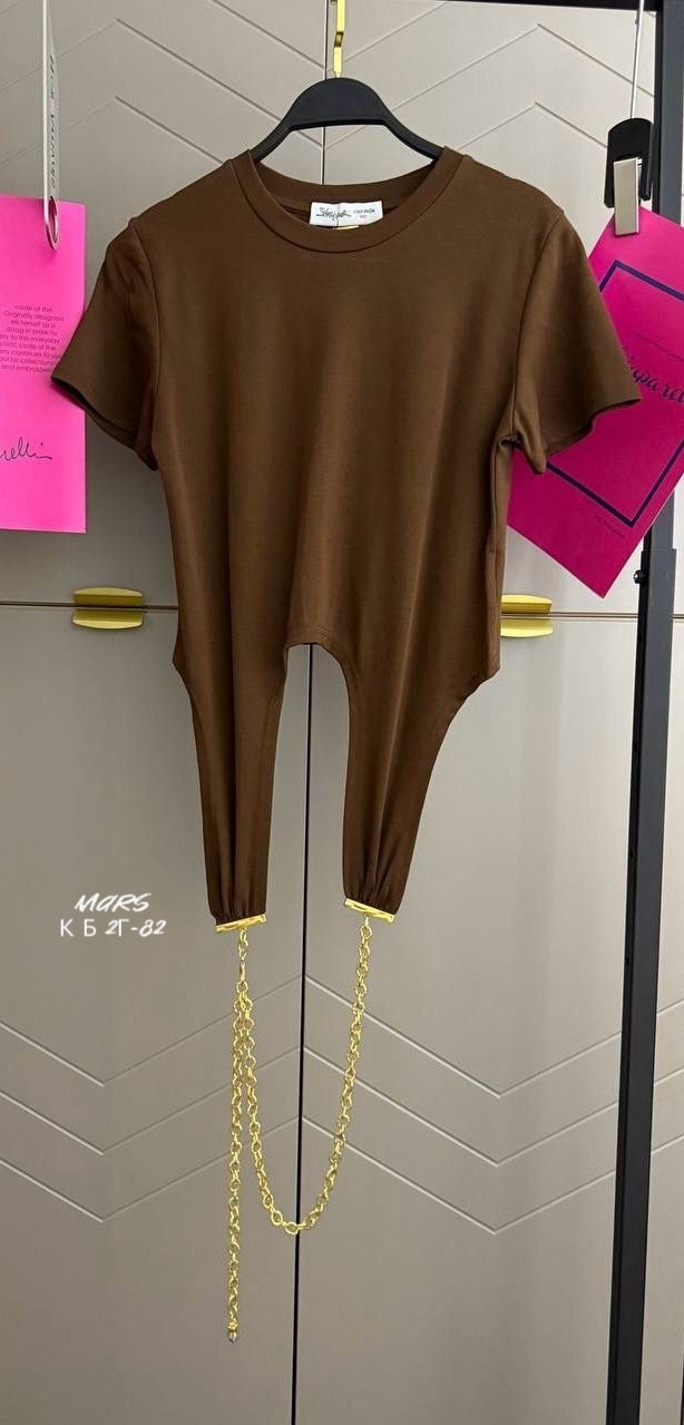 женские джинсы,модные наряды,узкие джинсы,джинсы мода