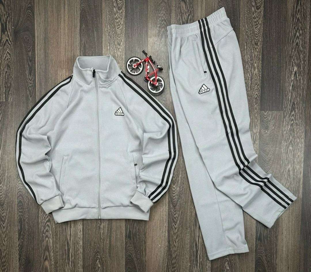 мужской спортивный костюм adidas,спортивный костюм adidas,мужской спортивный костюм адидас серый,мужские спортивные костюмы,костюм спортивный адидас