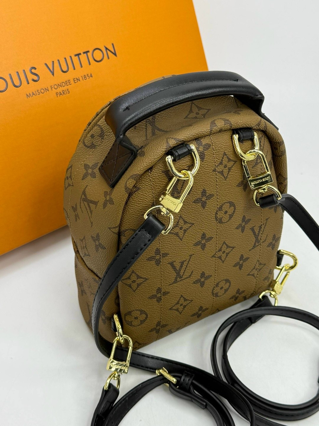 louis vuitton рюкзак,рюкзак луи виттон,рюкзак луи виттон женский,сумка рюкзак louis vuitton,рюкзак луи виттон с пальмами