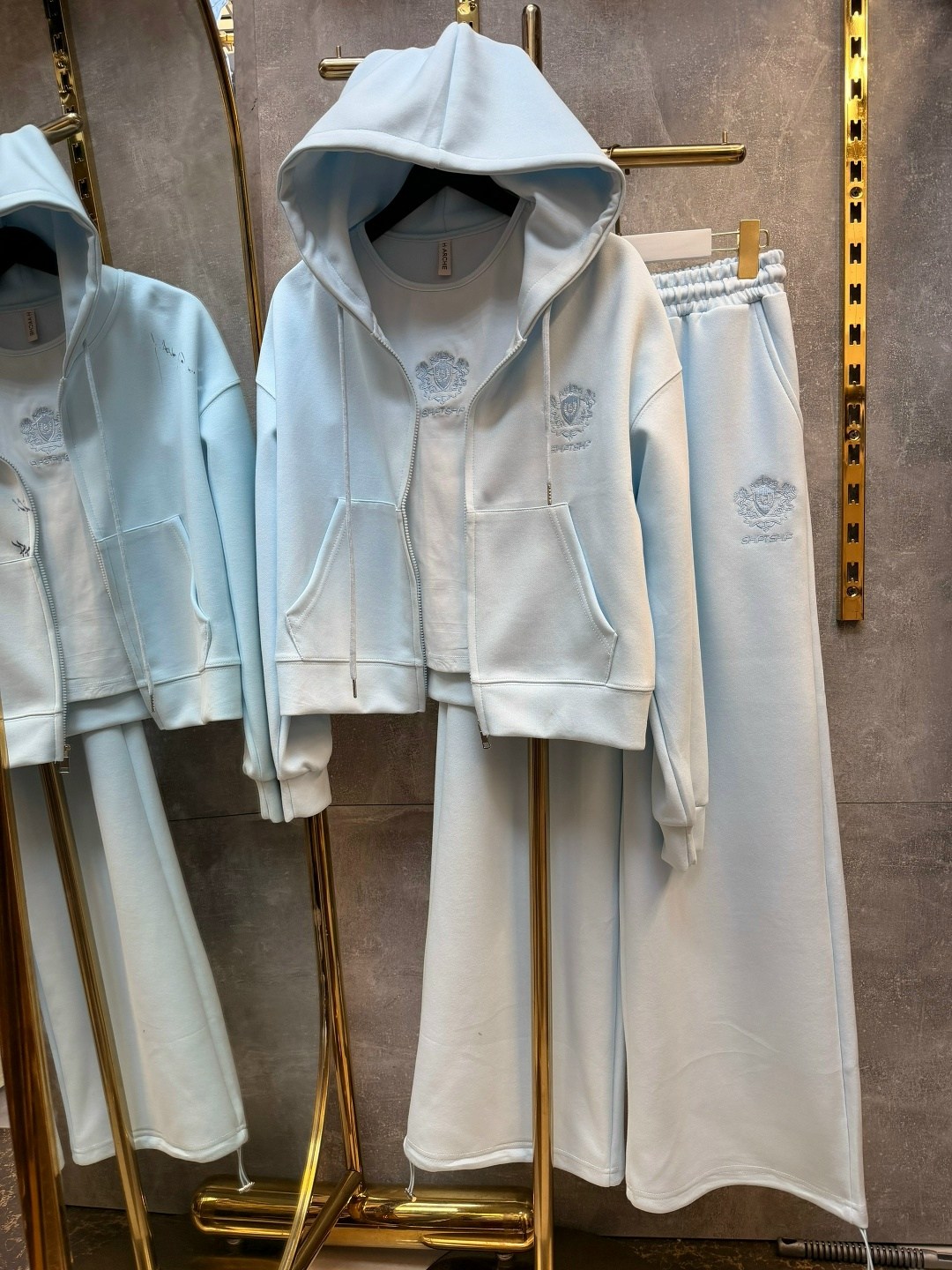 костюм спортивный,женские костюмы,спортивный костюм женский,костюм на флисе,спортивные костюмы