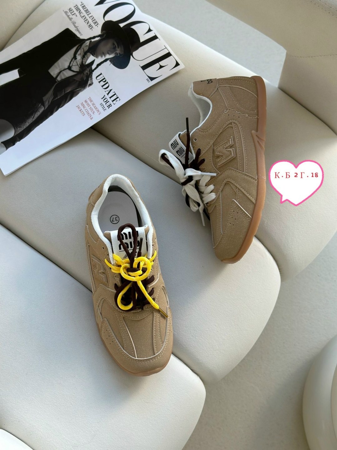 ,кроссовки женскиe,женская ,обуви,кроссовки весенний