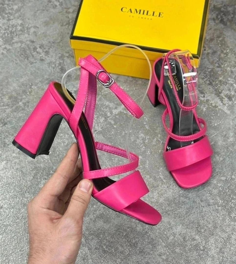 женские босоножки,босоножки открытые,стильные босоножки,элегантные босоножки,