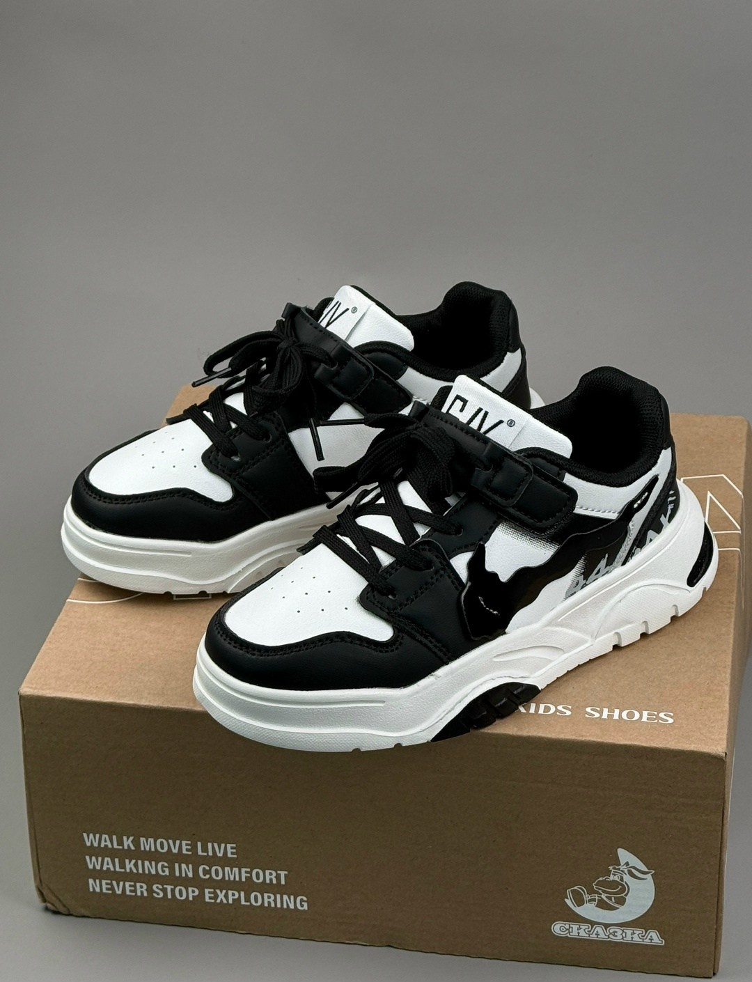 кроссовки,кроссовки женскиe,,модные кроссовки,спортивная