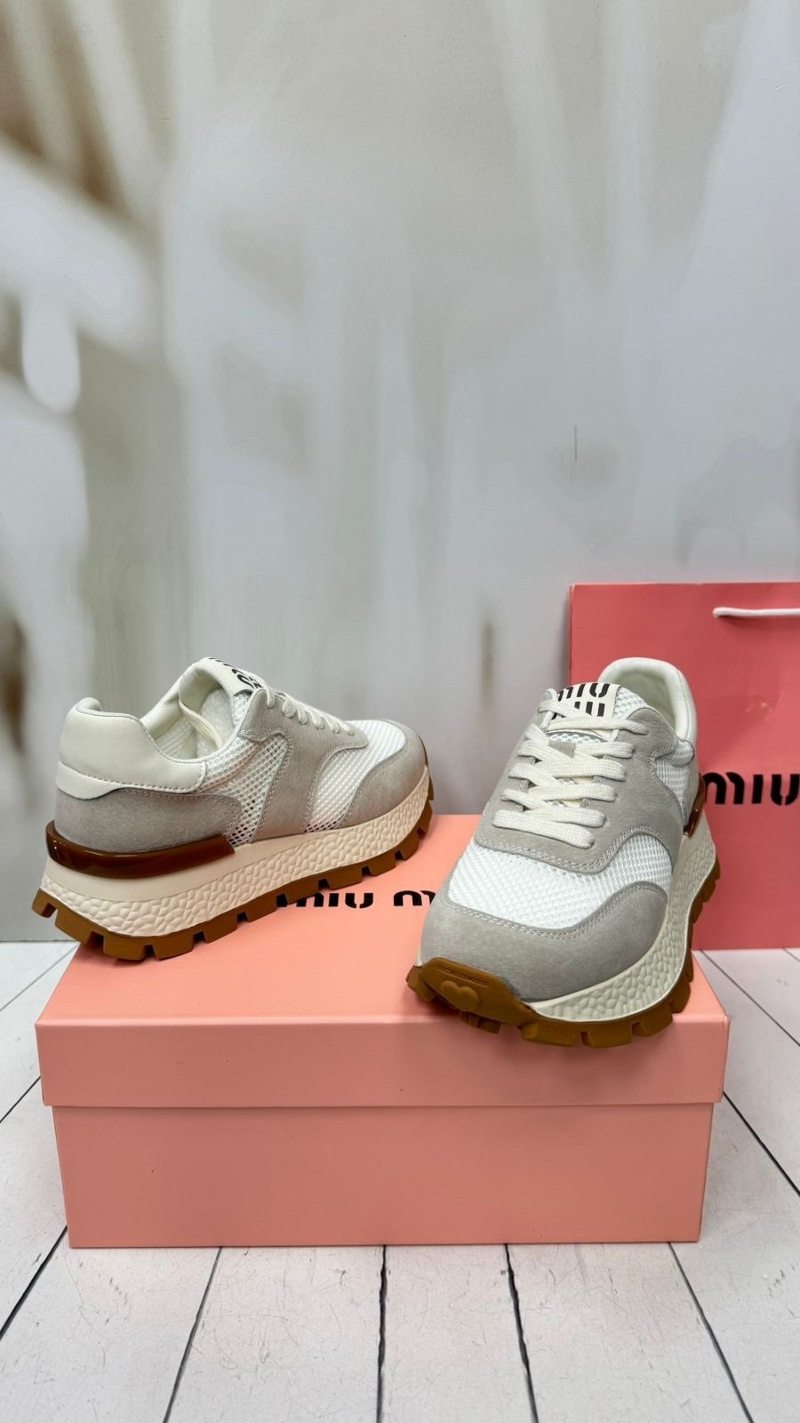 ,женские кроссовки,комбинированные кроссовки,повседневные кроссовки,кроссовки женские брендовые