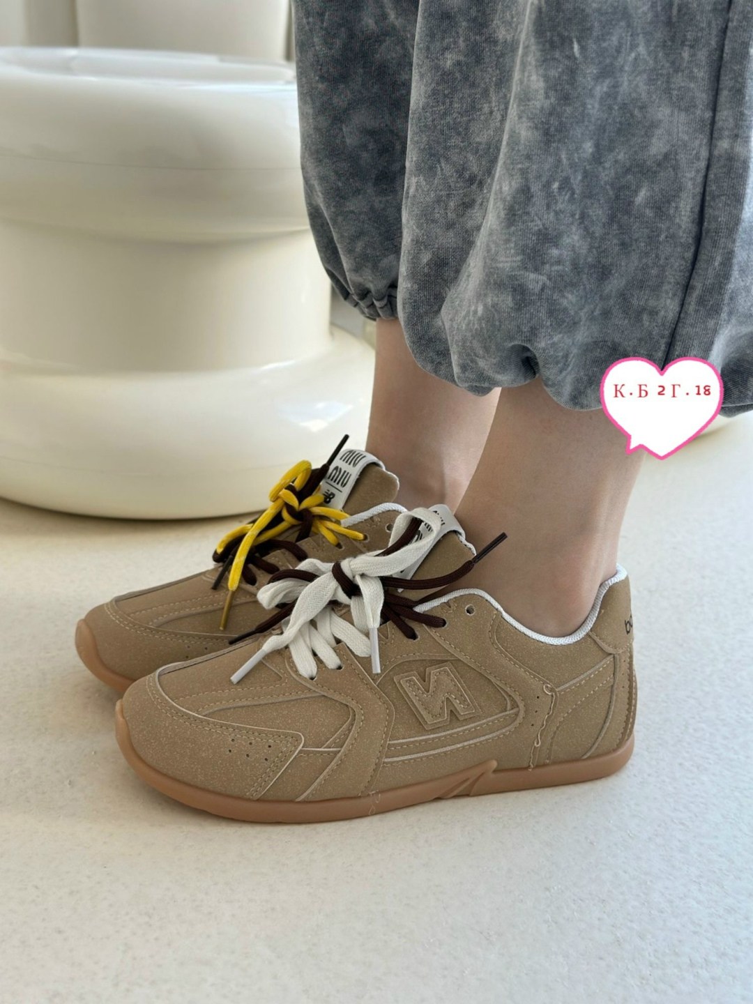 ,кроссовки женскиe,женская ,обуви,кроссовки весенний