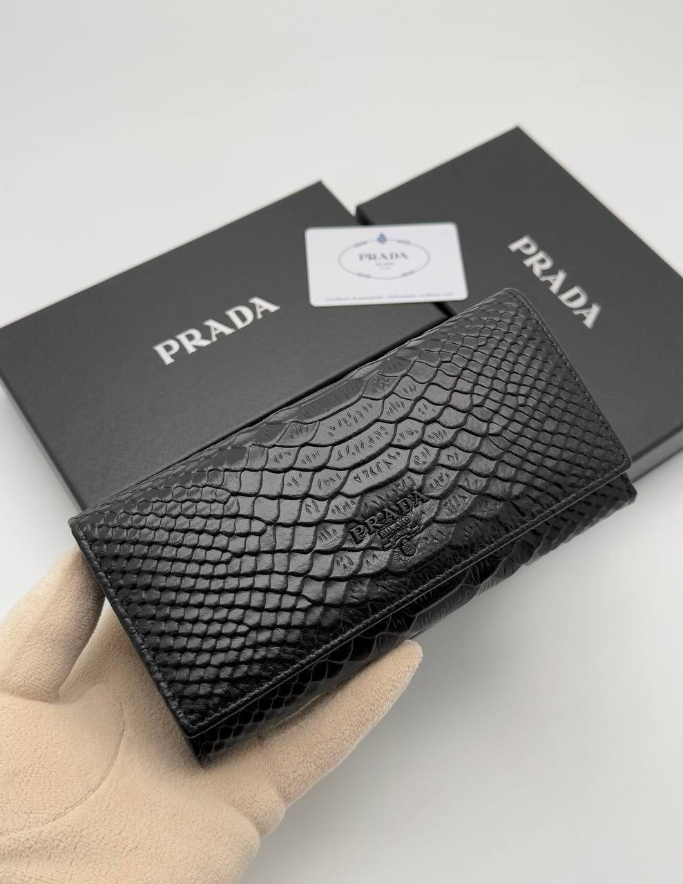 кошелек прада женский,кошелек женский красный кожаный,prada кошелек,брендовый женский кошелек,кошелек прада