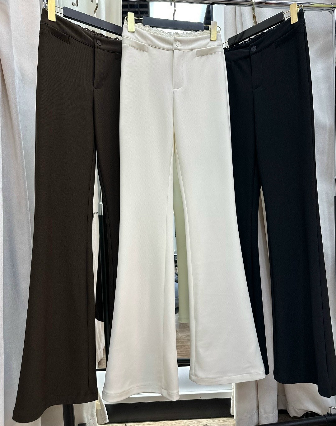 брюки женские клеш,молодежные шикарные брюки-клеш,модные брюки клеш,брюки классические клеш,черные джинсы клеш