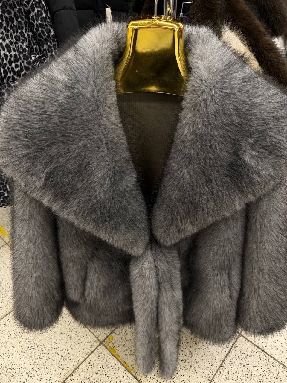 шубка из меха европейской норки с капюшоном из меха чернобурки,шуба норковая с капюшоном из чернобурки "летучка",шубка,шуба,шубка из меха европейской норки с капюшоном из меха песца