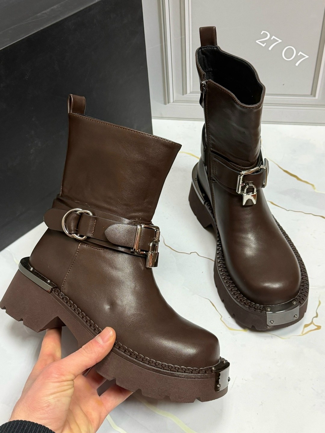 ,ботинки женские,сапоги модные,женские сапоги,короткие сапоги