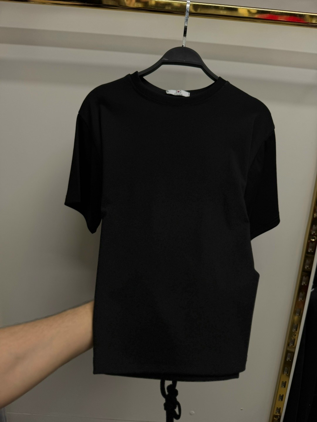 футболка белая,белая футболка оверсайз,базовая белая футболка,белая футболка мужская,футболки для мужчин