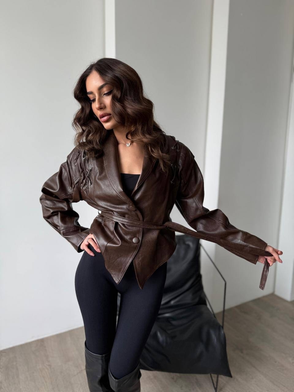 стильная куртка косуха,кожаная куртка,куртка косуха женская,куртка косуха