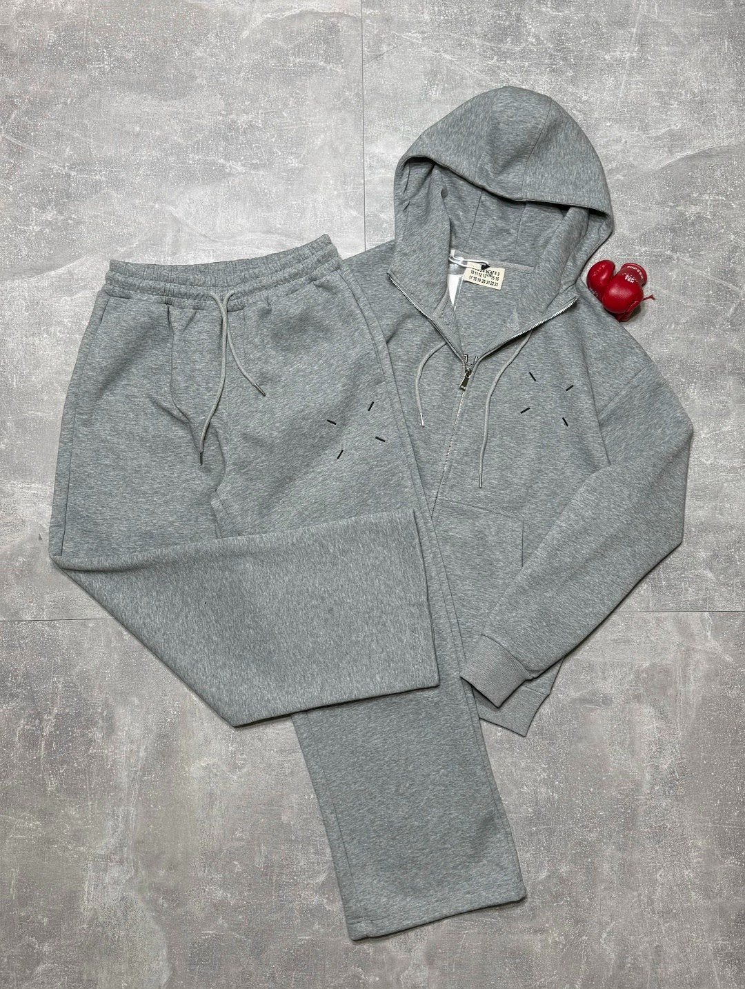 спортивный костюм brunello cucinelli,кашемировый костюм loro piana,мужской спортивный костюм brunello cucinelli,спортивный костюм loro piana,спортивный костюм brunello cucinelli solomeo