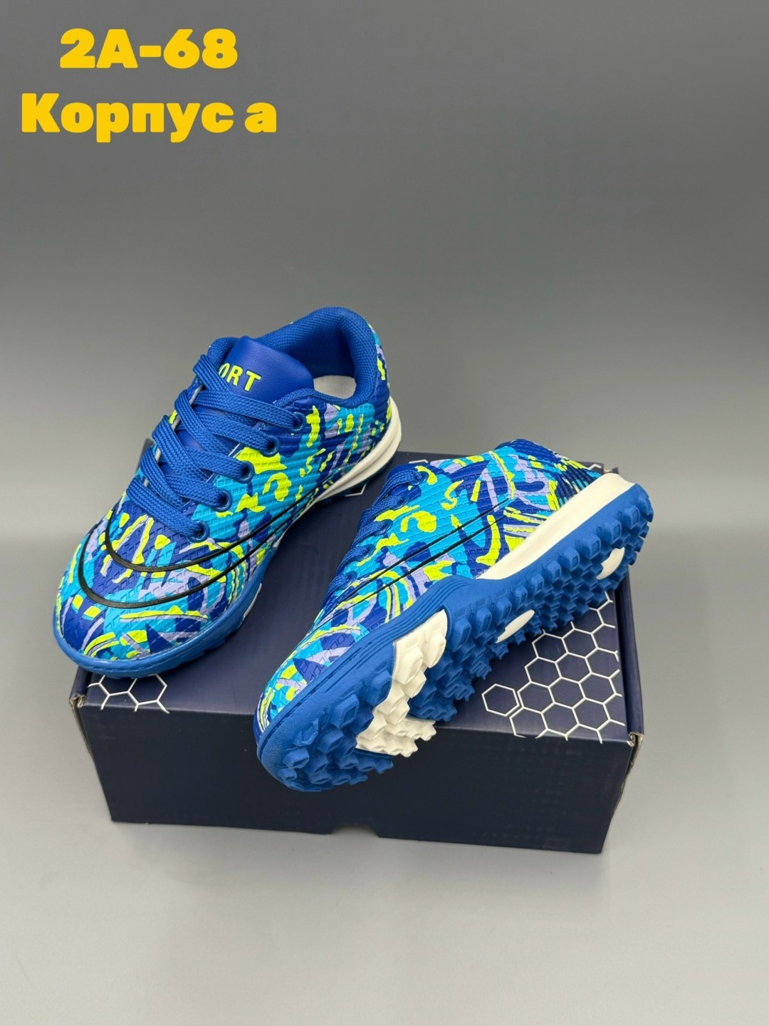 сороконожка для футбола, футбольная,футбольные кроссовки,спортивная ,футбольная бутса