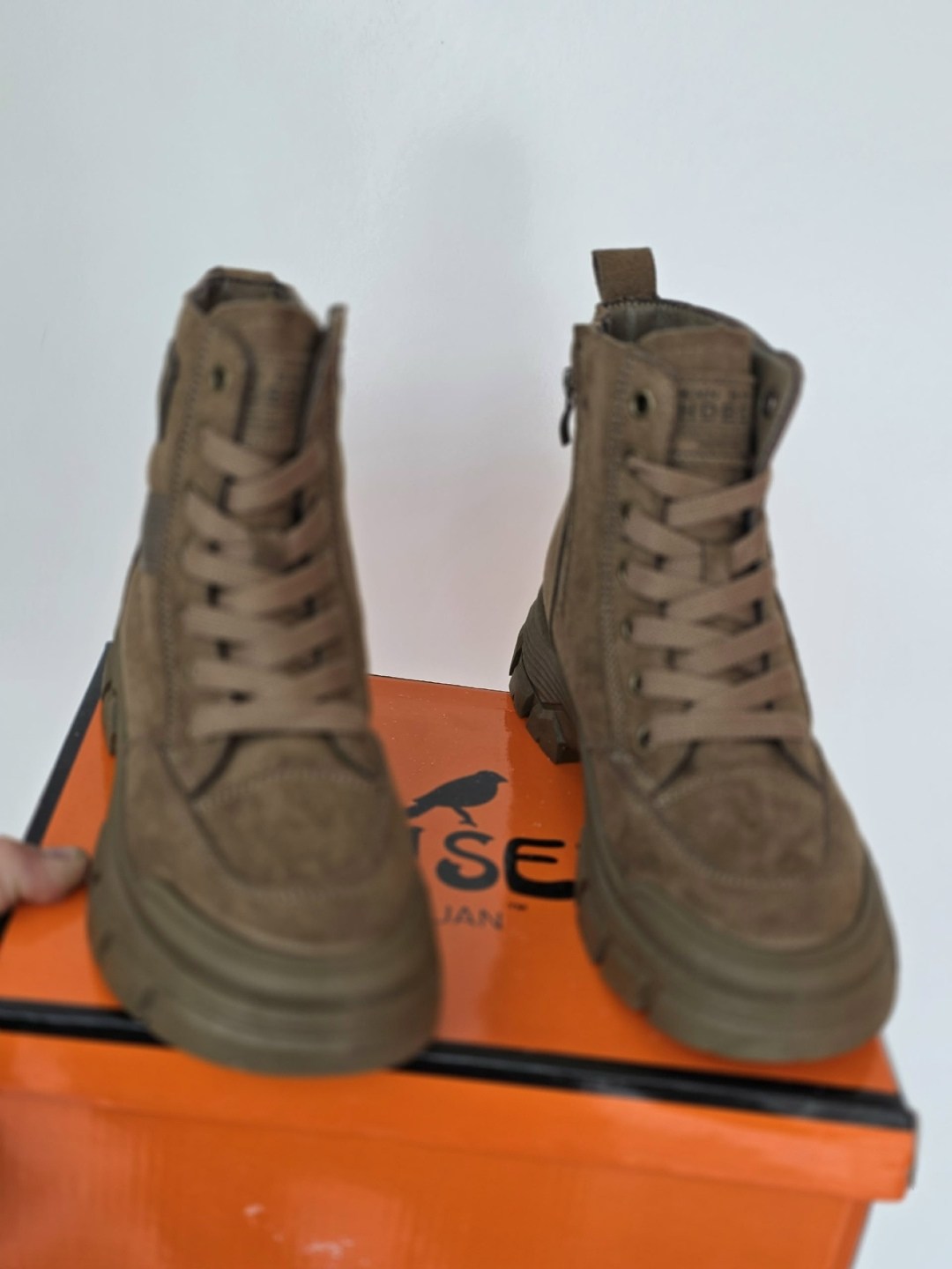 ,ботинки женские,ботинки модные,ботинки,женская