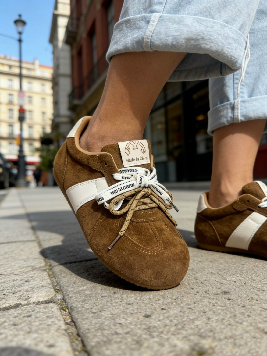 ,замшевые кроссовки,спортивная ,кроссовки женскиe, повседневные