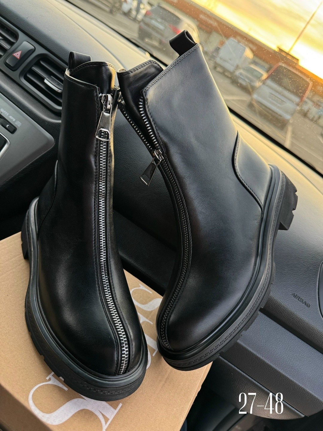 ботинки женские,,модные ботинки,ботинки с замком,ботинки