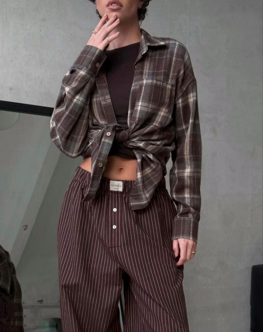 женская рубашка оверсайз в клетку,рубашка женская в клетку,рубашка в клетку свободного кроя,рубашка в клетку оверсайз bl brand,рубашка в клетку