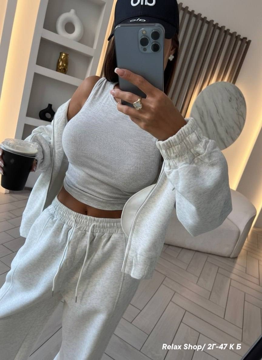 костюм спортивный женский,костюм спортивный,стильный костюм,женский костюм,костюм на флисе